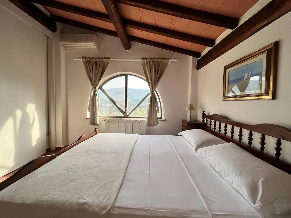 Casa Del Pino Bed & Breakfast Borgo a Buggiano 0*,  Italy