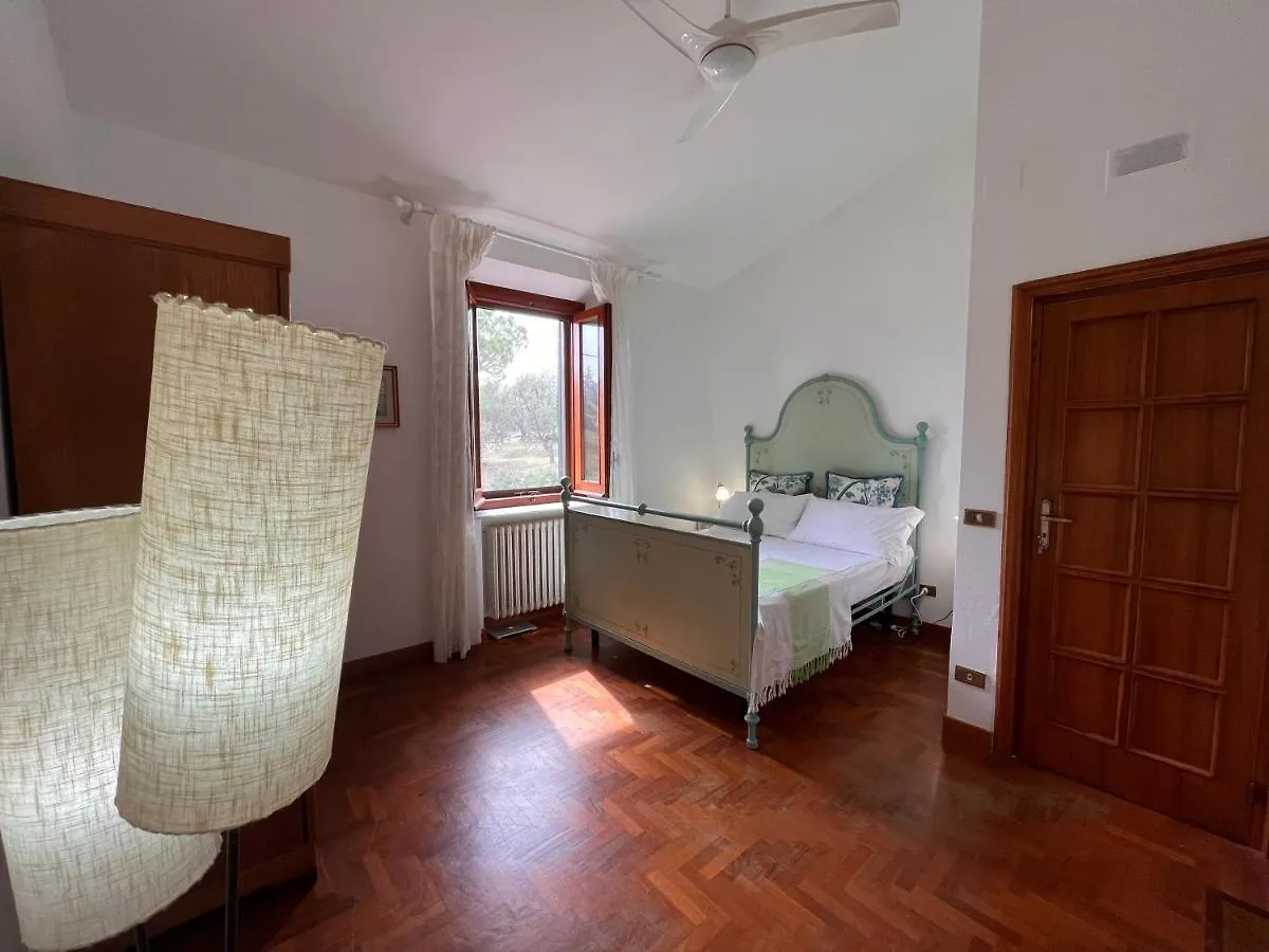 Casa Del Pino Bed & Breakfast Borgo a Buggiano