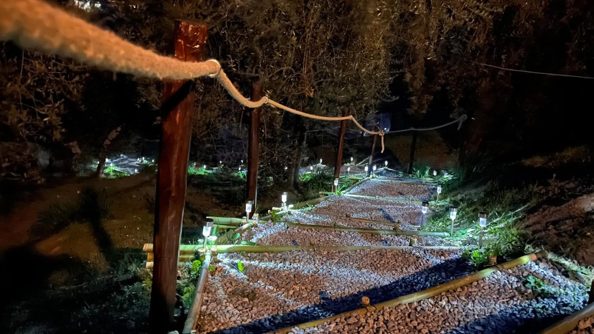Casa Del Pino Bed & Breakfast Borgo a Buggiano Italy