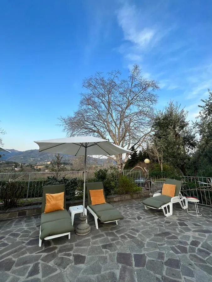 Casa Del Pino Bed & Breakfast Borgo a Buggiano