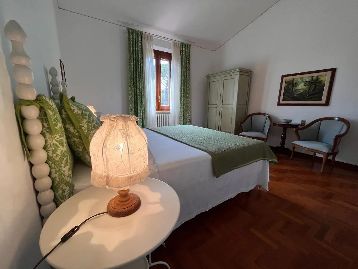 Casa Del Pino Bed & Breakfast Borgo a Buggiano
